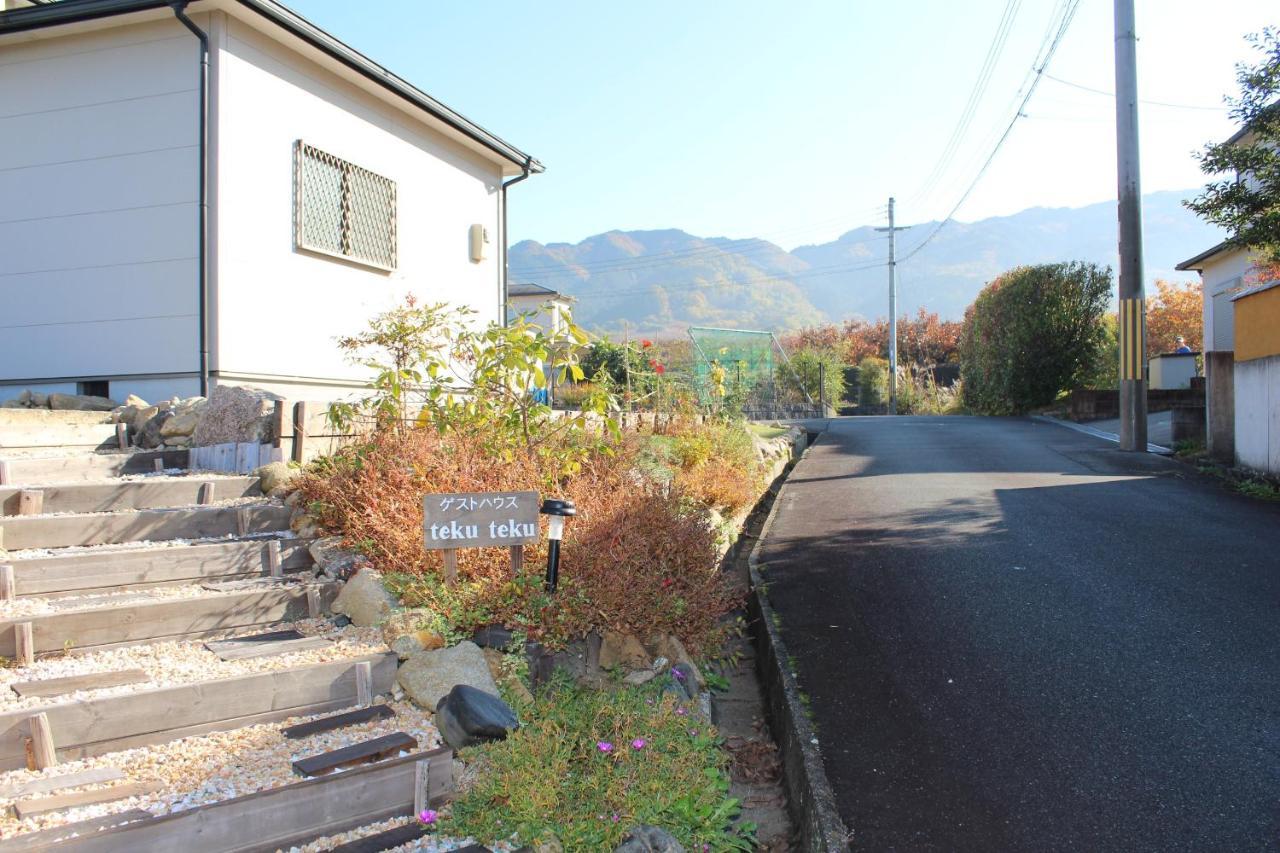 Yamanobenomichi Teku Teku Hotel Tenri Buitenkant foto