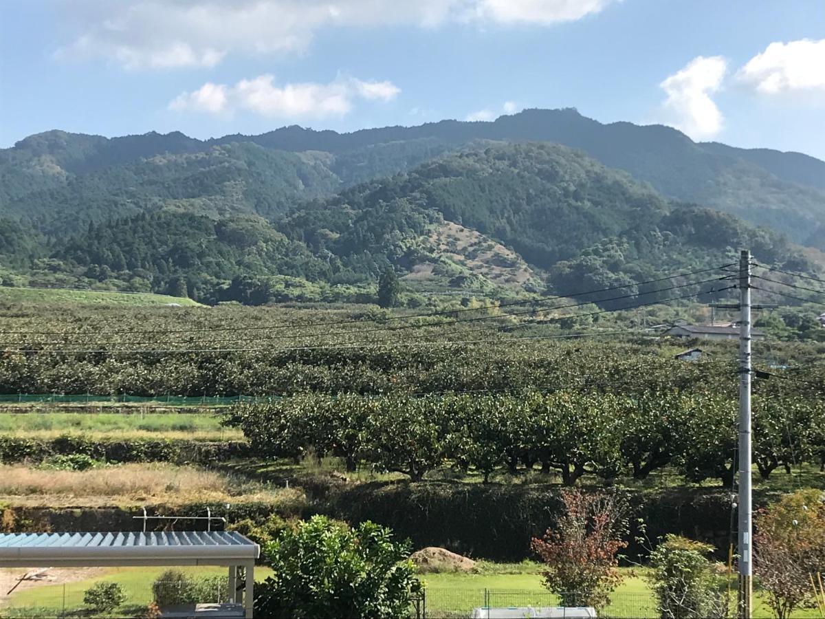 Yamanobenomichi Teku Teku Hotel Tenri Buitenkant foto